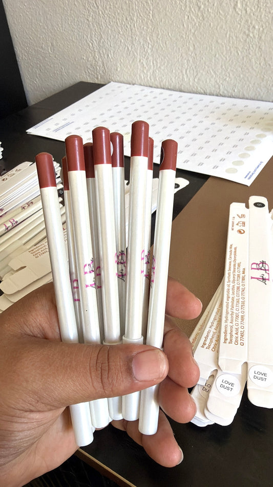Toasted Babe Lipliner